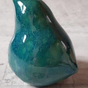 Ptaszek ceramiczny – figurka ptak szmaragdowy
